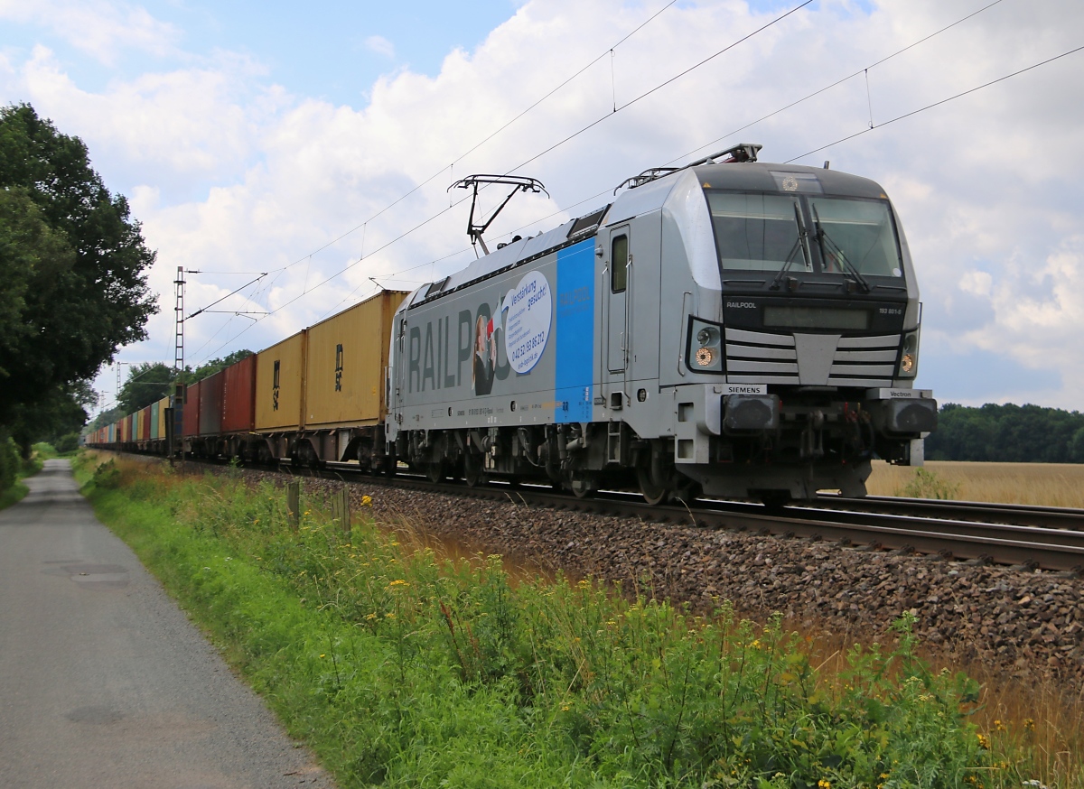 193 801-8 mit Containerzug in Fahrtrichtung Verden(Aller). Aufgenommen am 23.07.2015 in Eystrup.
