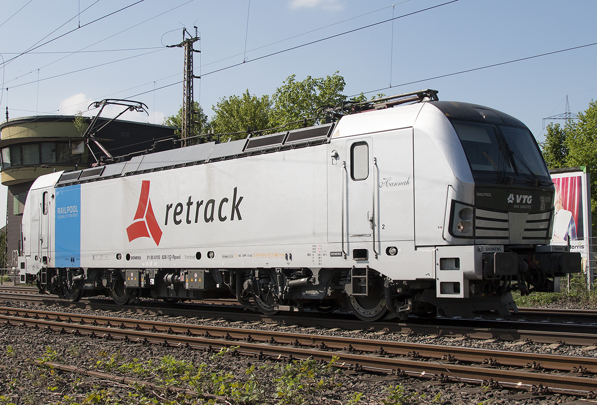 193 828 Retrack am ehemaligen Stellwerk in Ratingen Lintorf.