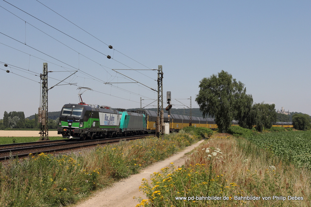 193 832-3 (Rurtalbahn Cargo) mit einem Autotransportzug in Burgstemmen, 23. Juli 2014