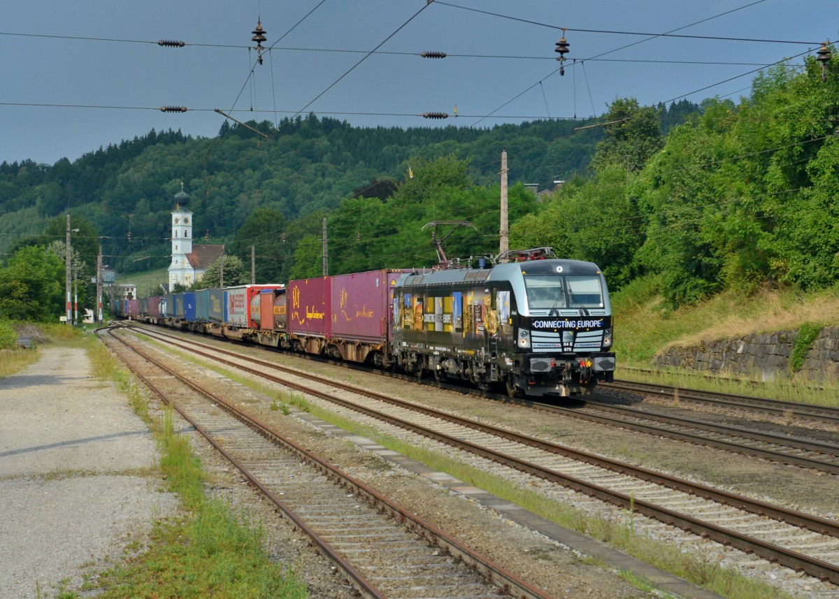 193 875 mit DGS 41157 am 08.08.2015 in Wernstein am Inn. 