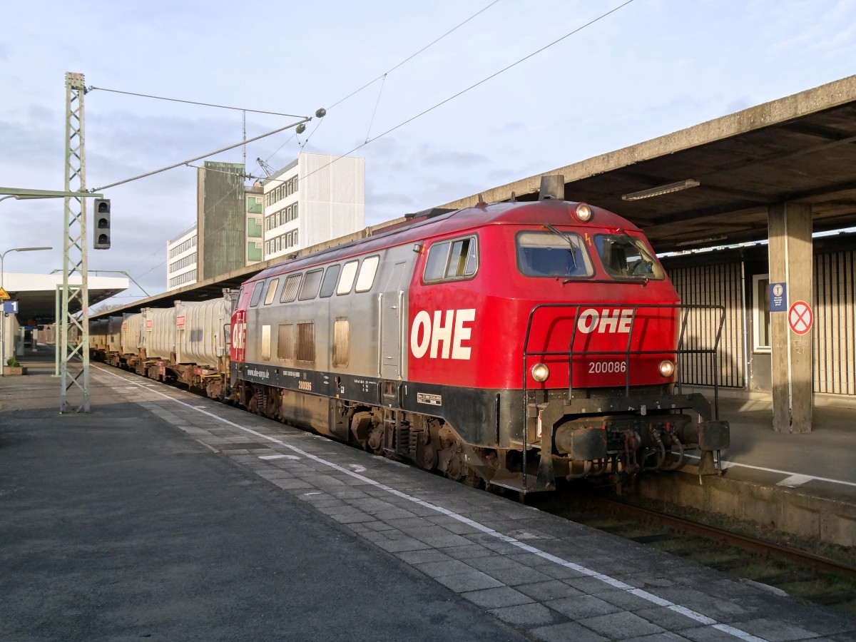 200086 [9280 1 216 158-6 D-OHEGO] mit einem Müllzug zum Braunschweiger Hafen (Braunschweig Hbf, 04.04.2015).