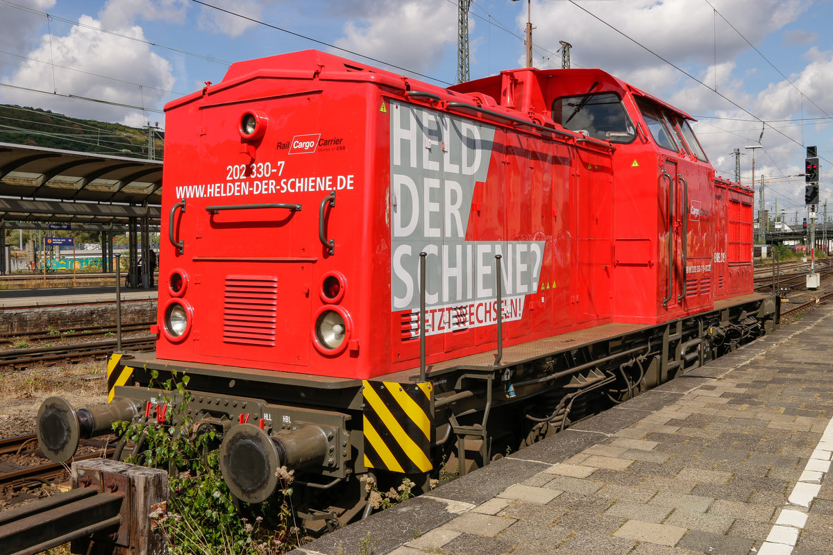 202 330-7  Rail Cargo Carrier  in Hagen Hbf abgestellt, am 26.08.2018.