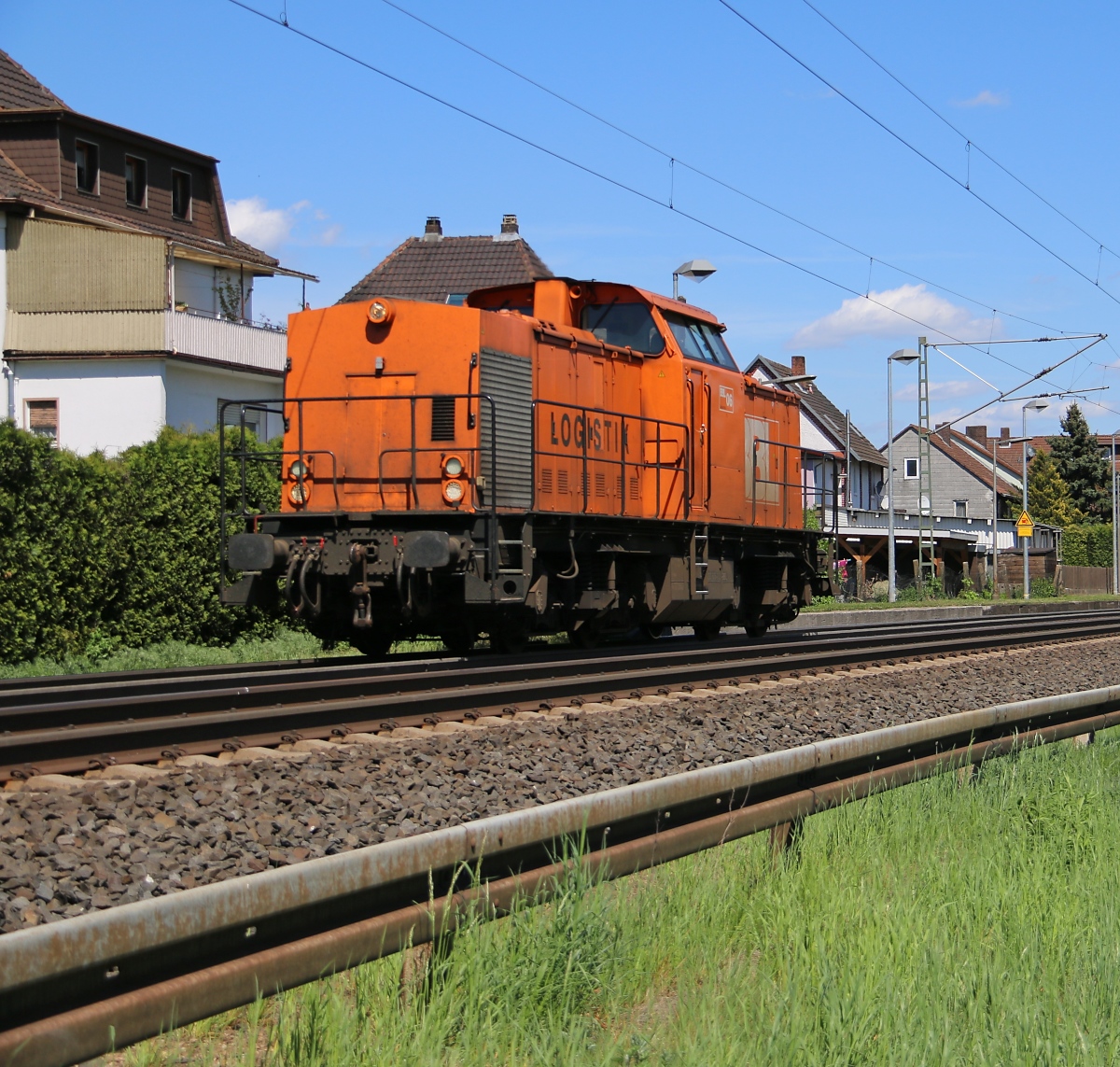 203 615 (BBL Lok 06) kam am 13.05.2015 als Tfzf über die KBS 610 in Richtung Süden. Aufgenommen in Ludwigsau-Friedlos.