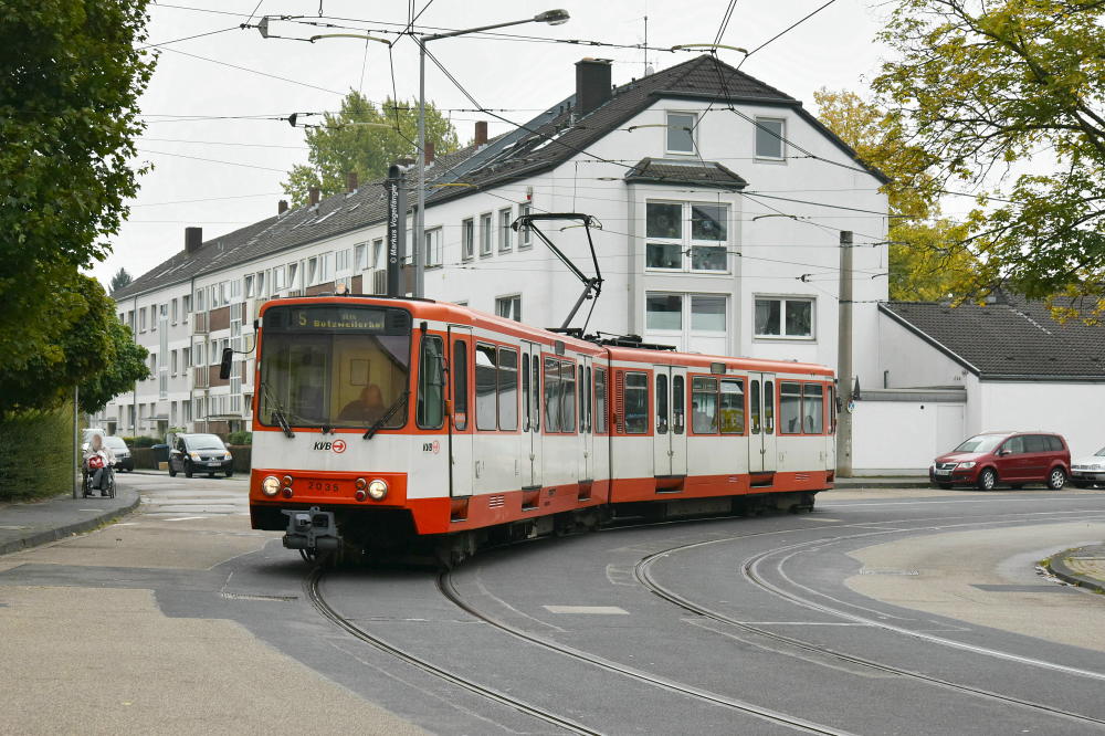 2035 auf der Margaretastraße am 19.09.2017.