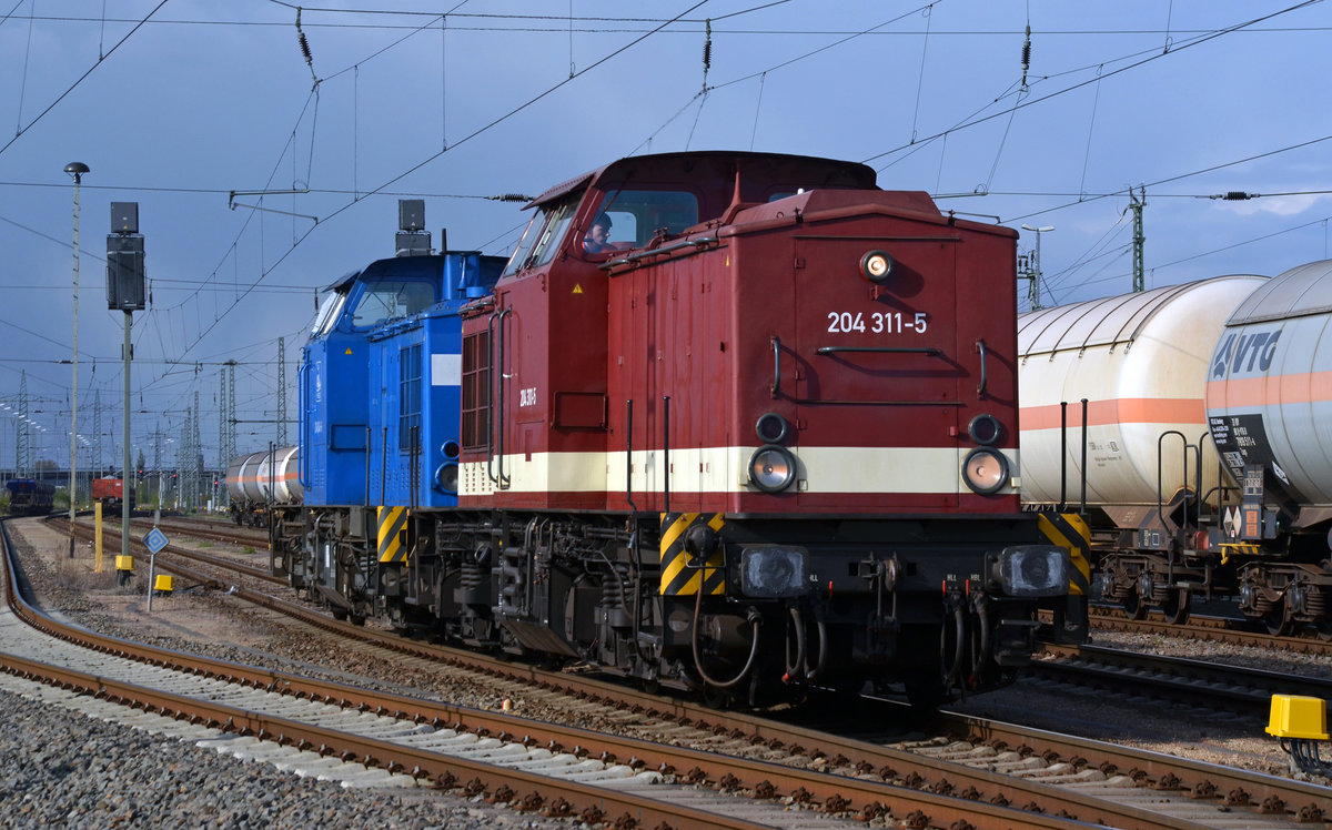 204 311 (202 311) der MTEG und 204 044 der Press rangieren am 19.04.17 im Bahnhof Bitterfeld. Sie waren im Bauzugdienst zwischen Bitterfeld und Muldenstein im Einsatz.