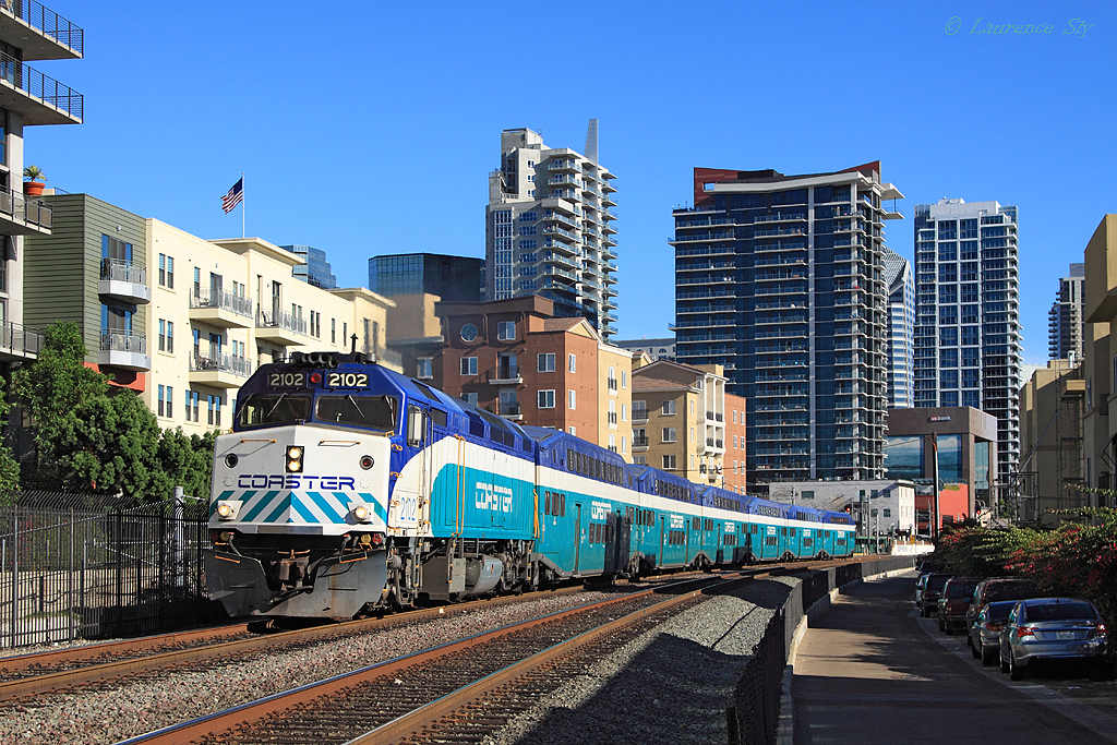 2102 departs Sandiego for Oceanside whilst working Coaster train 655, 17 July 2014