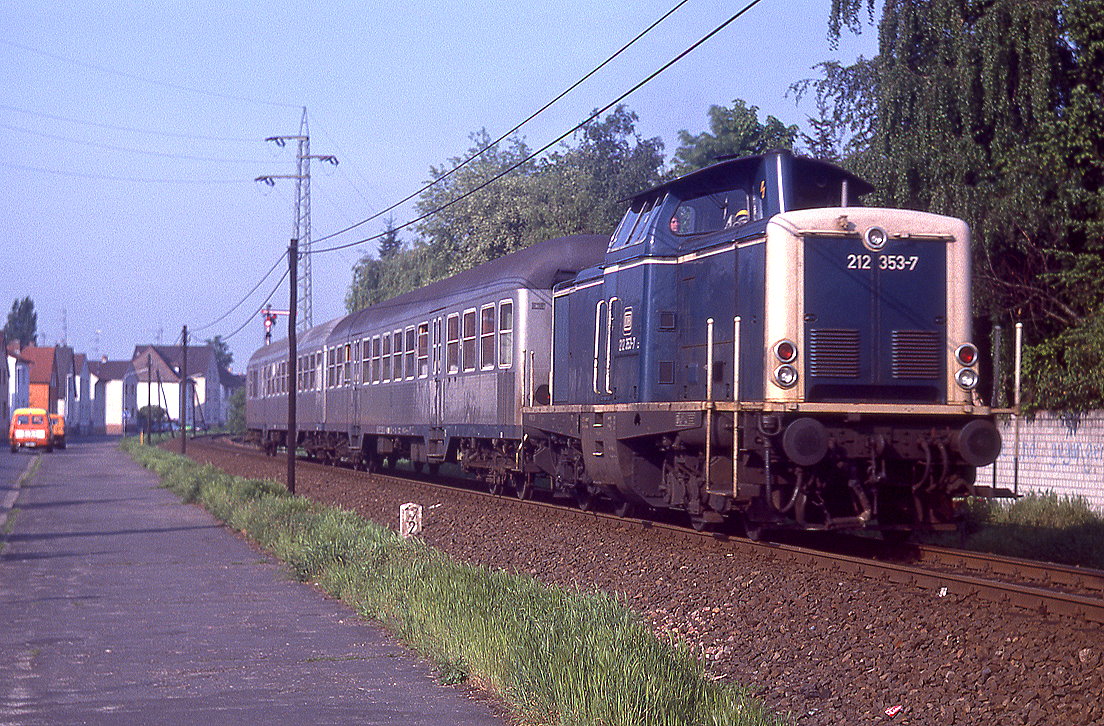 212 353, Nieder Roden, 25.05.1985.