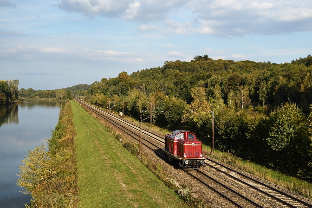 212 371 von UTL fuhr am 28. September 2018 Lz durch Günzburg Richtung Ulm.