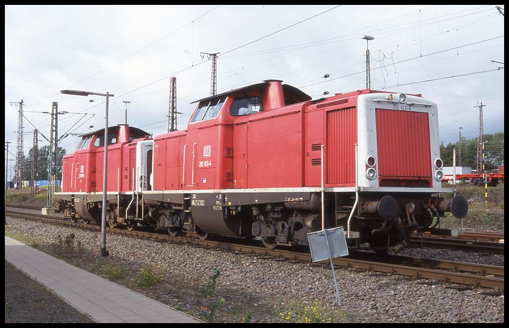 212123 und 212005 am 2.10.1999 im BW Osnabrück.