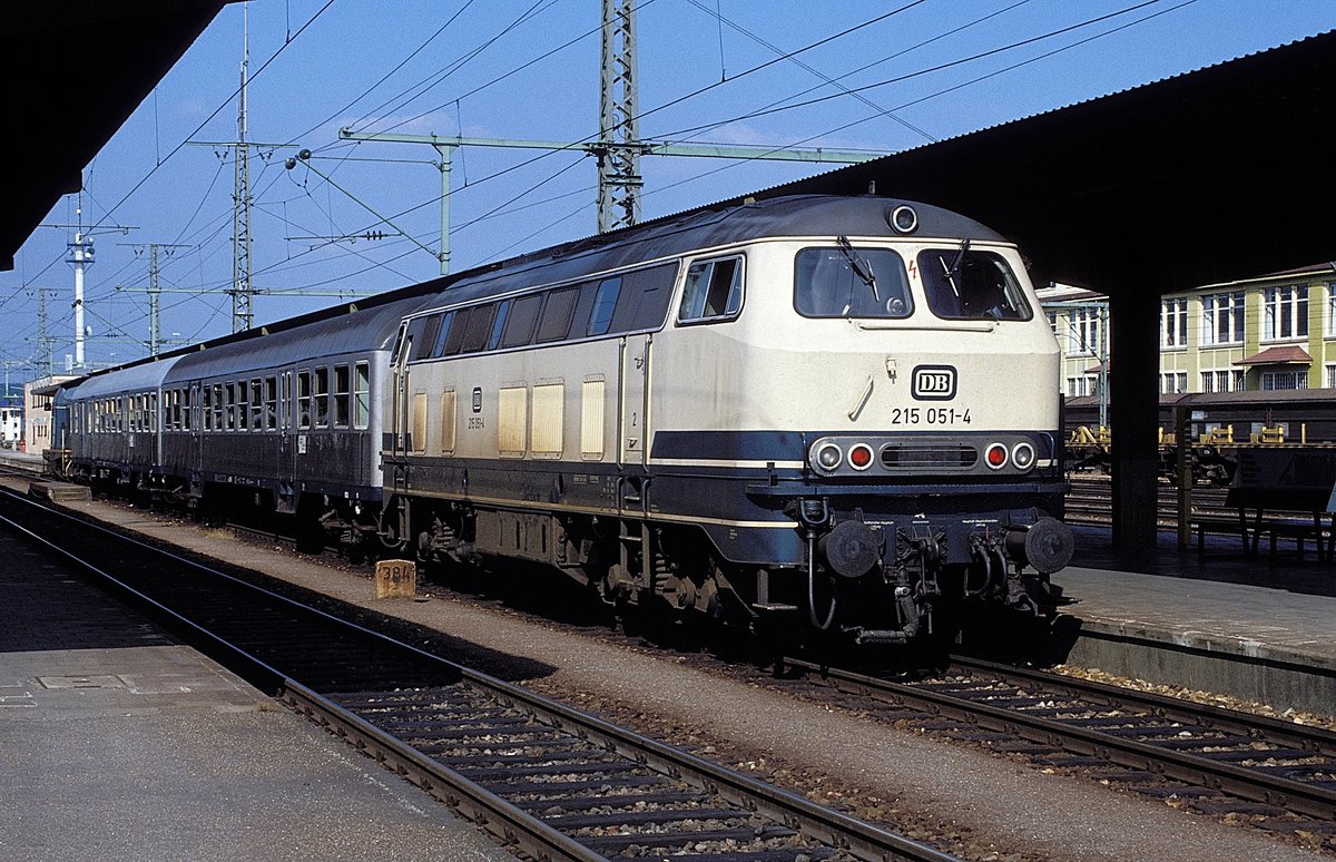 215 051  Singen  10.07.91