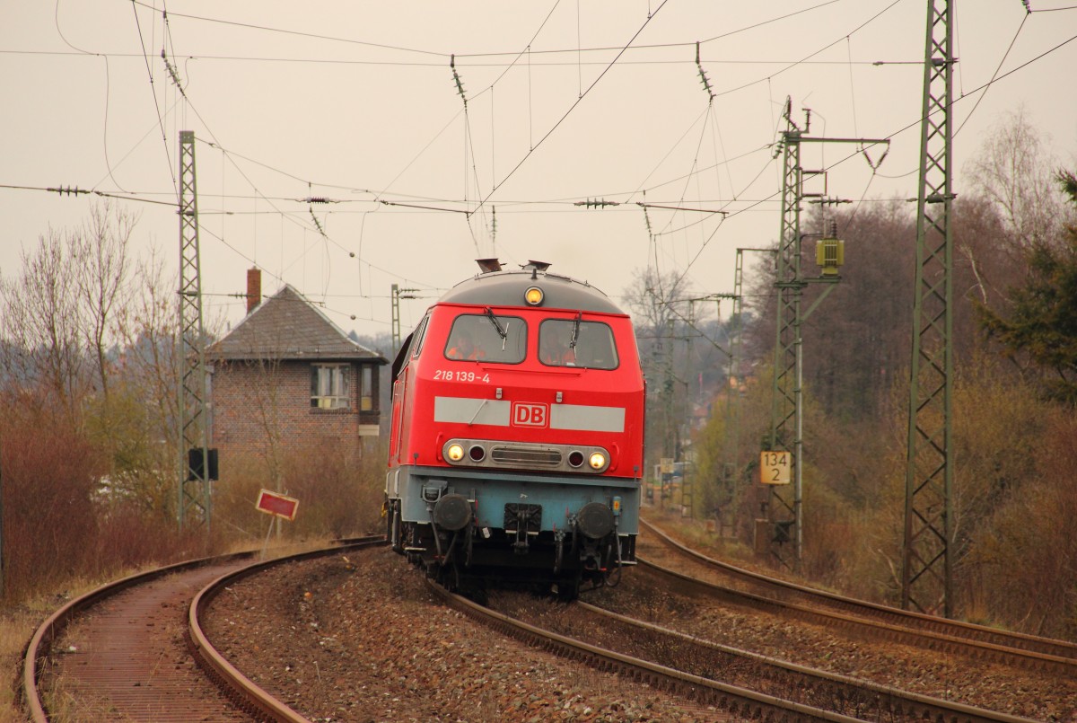 218 139-4 DB bei Creidlitz am 09.04.2012.