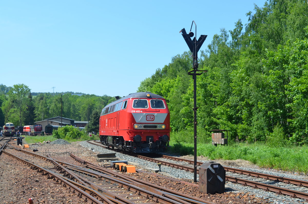 218 402-6 der Railsystems RP GmbH bei den 26. Schwarzenberger Eisenbahntagen, Eisenbahnmuseum Schwarzenberg (Erzgebirge) 13.05.2018