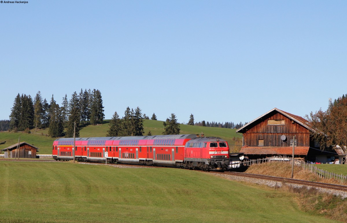 218 414-1 mit der RB 57342 (Augsburg Hbf-Füssen) bei Tannenmühle 1.11.15