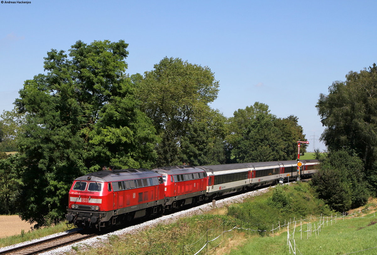 218 426-5 und 218 418-2 mit dem EC 194 (München Hbf-Zürich HB) bei Stetten 8.8.16