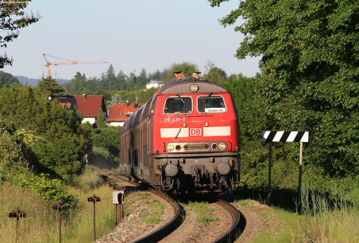 218 438-0 mit dem IRE 4236 (Lindau Hbf-Stuttgart Hbf) bei Nonnenhorn 27.5.17
