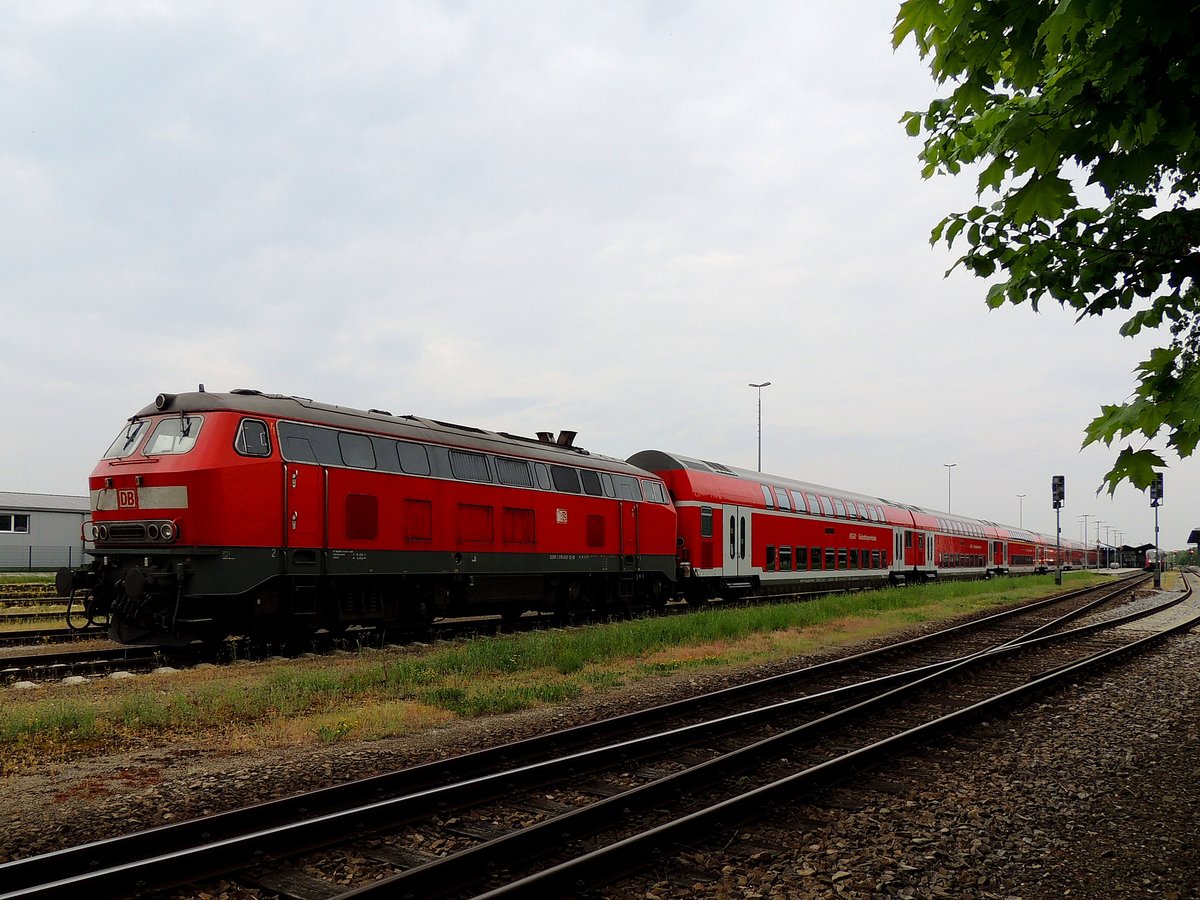 218 452-10, steht in Simbach/Inn für den nächsten Einsatz bereit; 180505