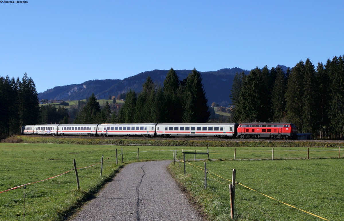 218 456-2 mit dem IC 2012 (Oberstdorf-Leipzig Hbf) bei Fischen 1.11.15