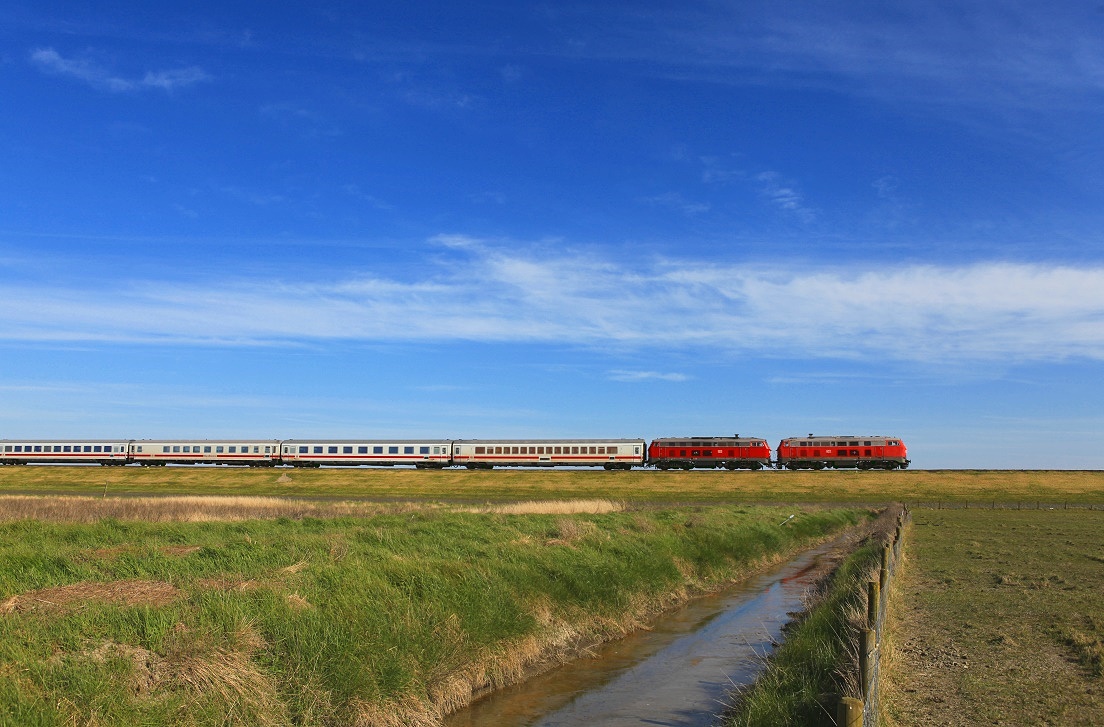 218 473 + 218 322, Friedrich Wilhelm Lübke Koog, 02.05.2017, IC 2311.