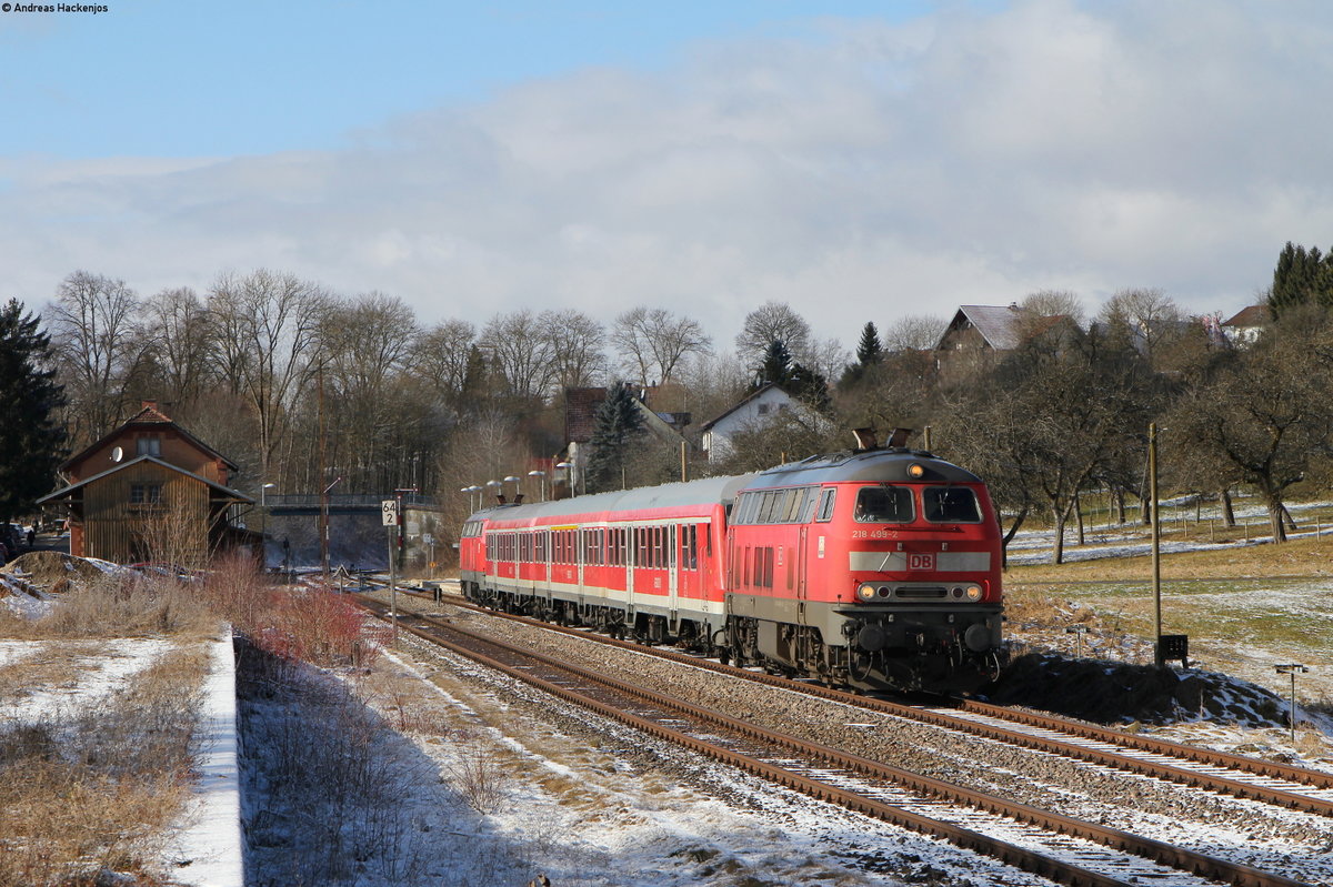 218 499-2 und 218 494-3 mit dem RE 26384 (Neustadt(Schwarzw)-Villingen(Schwarzw)) in Döggingen 2.2.18