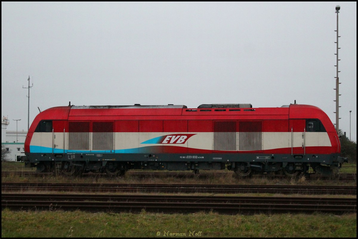 223 032-4 der EVB auf der Wilhelmshavener Tankfarm. 28/12/2015