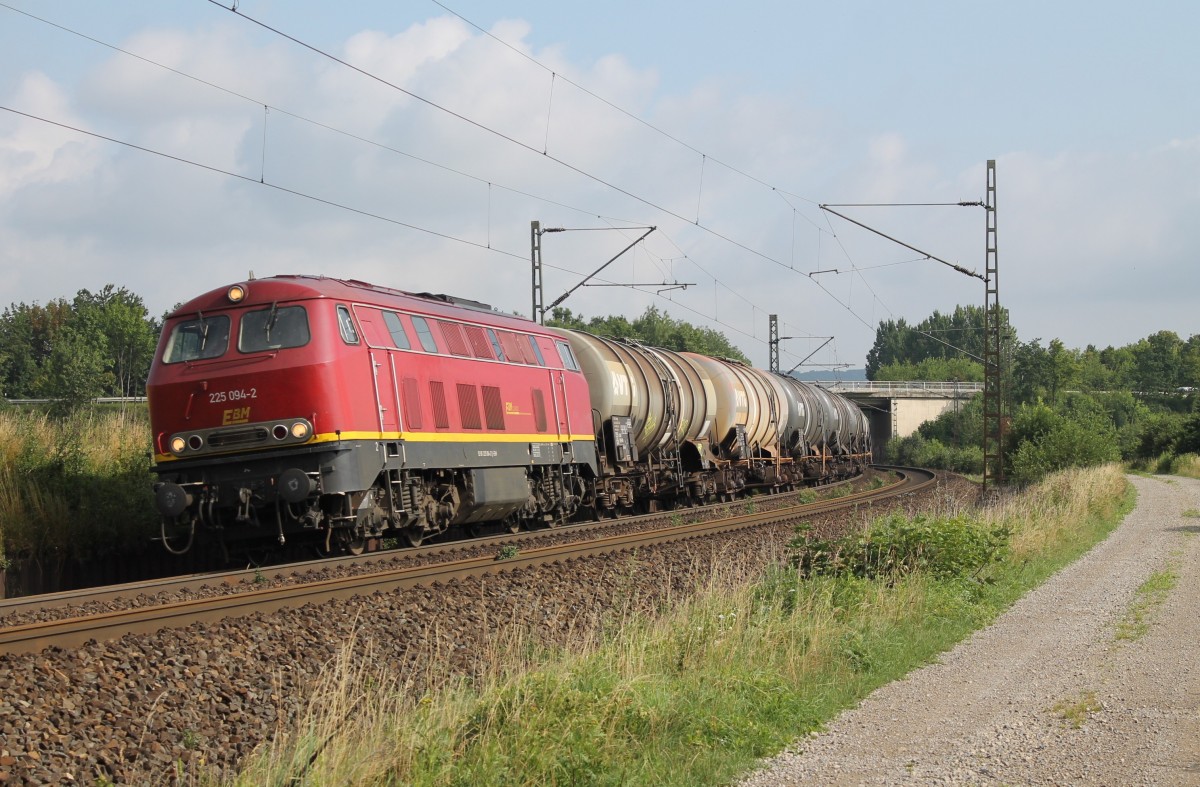 225 094-2 der EBM bei Burgstemmen am 15.07.2015