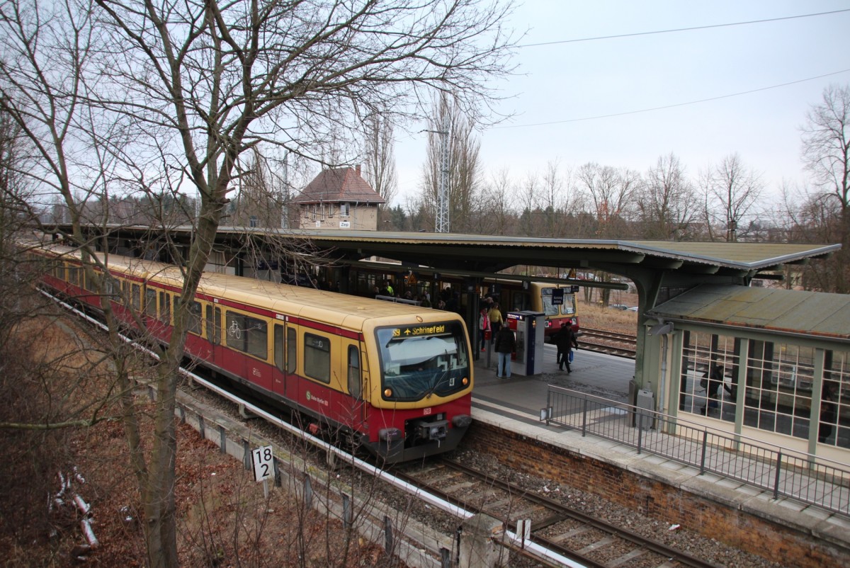 23.1.2015 Bahnhof Zepernick. Kreuzung der S9.