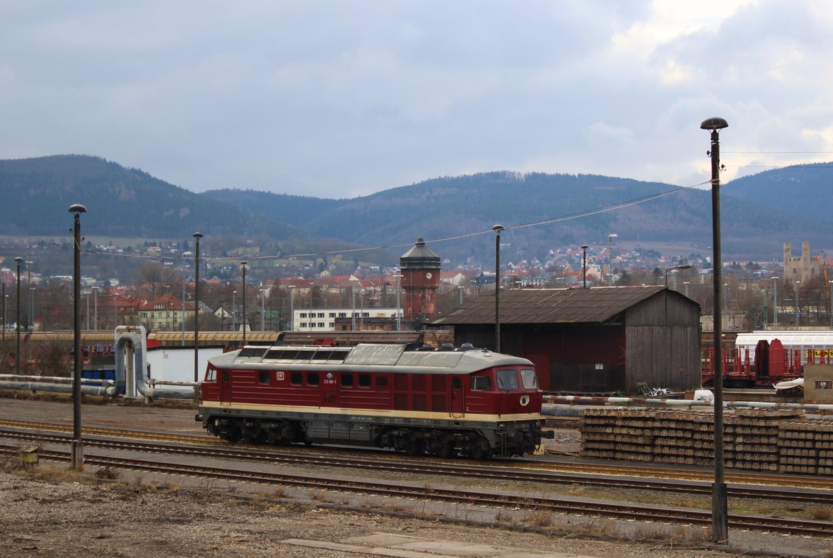 232 088-5 (EfW) zu sehen am 06.03.16 in Saalfeld/Saale.