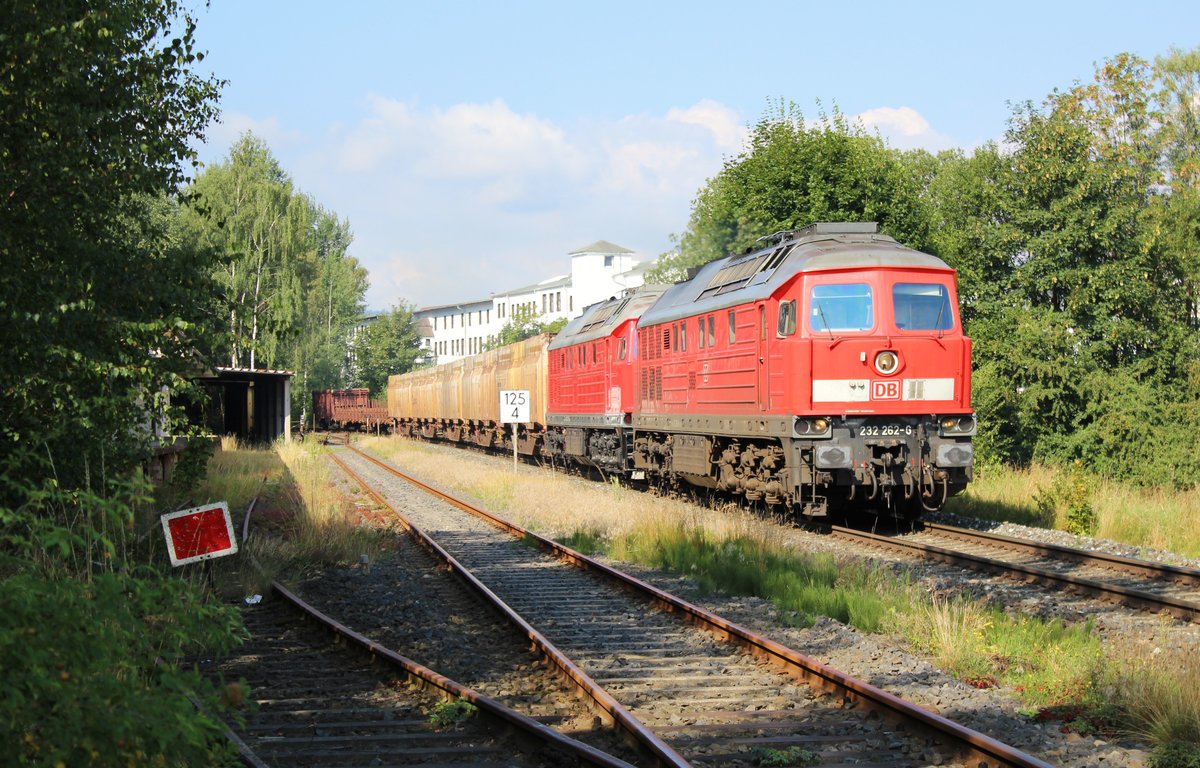 232 262 und 232 463 zu sehen am 15.08.16 bei der Ausfahrt in Marktredwitz Richtung Cheb.