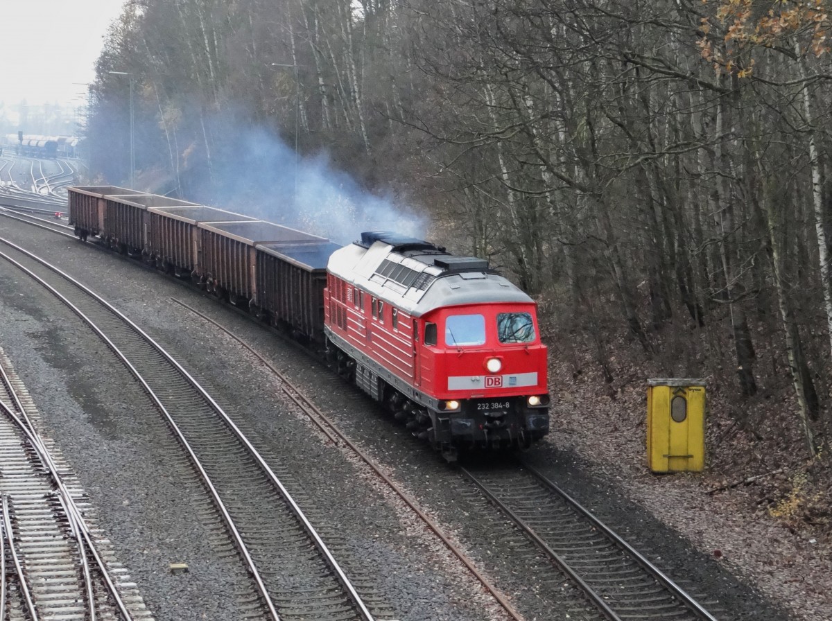 232 384 bei der Ausfahrt in Marktredwitz am 22.11.13 gen Cheb.