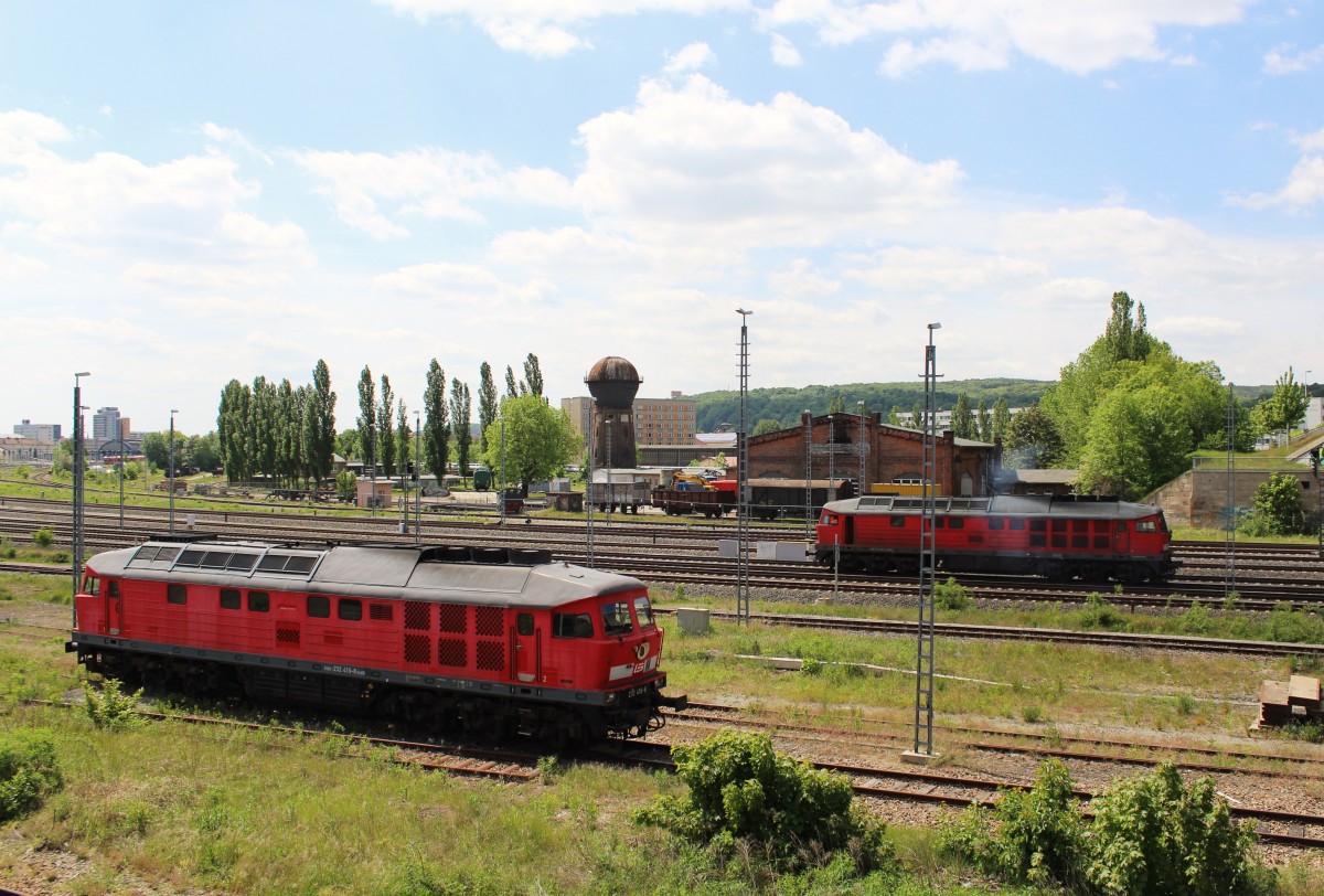 232 416-8 der LEG und 241 353-2 der EBS hier am 18.05.15 in Gera.