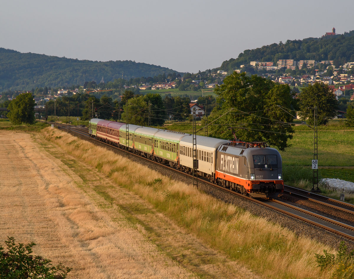 242.517 mit FLX 1819 nach Stuttgart.(Hirschberg-Heddesheim 14.7.2018).