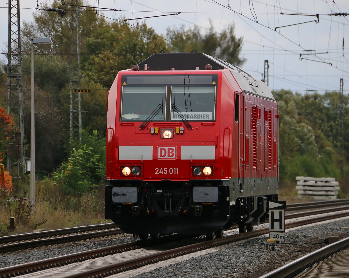 245 011 kam am 09.10.2014 als Tfzf in Fahrtrichtung Kassel durch Eichenberg.