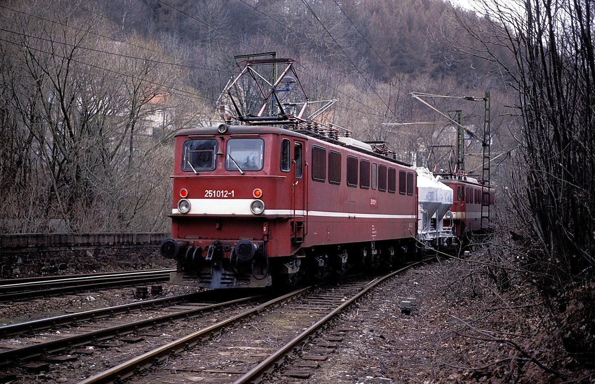 251 012 + 002  Rübeland  04.01.92