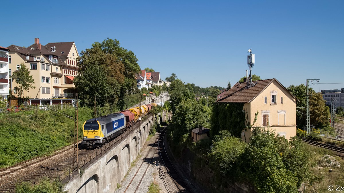 264 003-5 von Stock Mainz, bei der Einfahrt nach Ulm Rbf im August 2016.