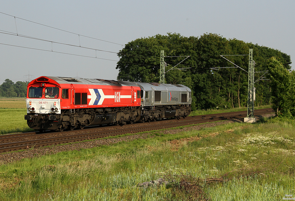 266 071 & 266 061 bei Brühl am 19.05.2018