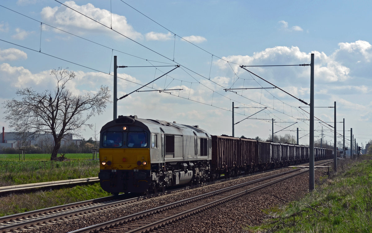 266 105 schleppte am 08.04.16 den Kohlezug aus Profen nach Helmstedt ins dortige Kraftwerk durch Rodleben Richtung Magdeburg.