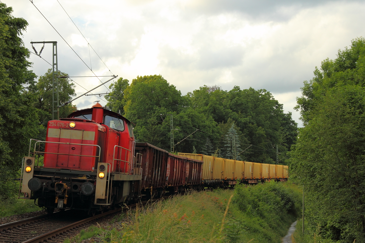 294 676-2 DB Cargo in Schney am 17.06.2016.