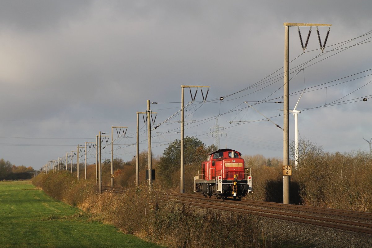 294 959-2 (ehemalige 290 384-7, Baujahr: 1974) bei Petkum am 12-11-2015.