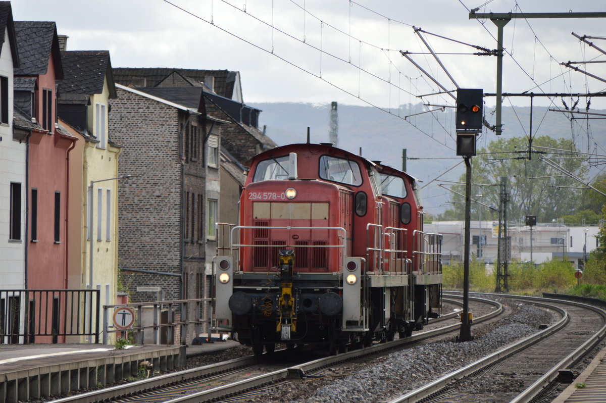 2er Pack Br 294 in Oberlahnstein bei der Durchfahrt

Aufnahme Ort: Oberlahnstein
Aufnahme Datum 22.09.2018