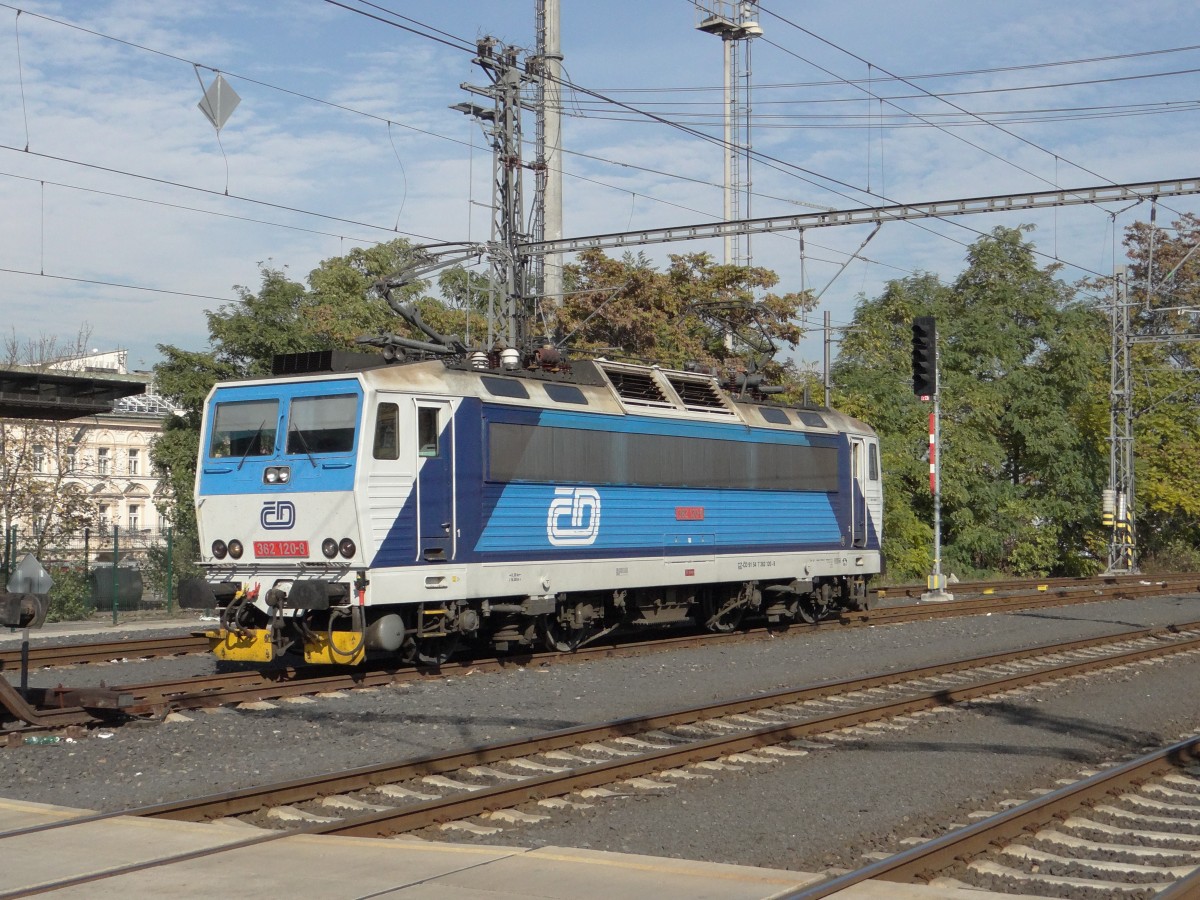 362 120 zusehen am 18.10.13 in Praha hl.n. 