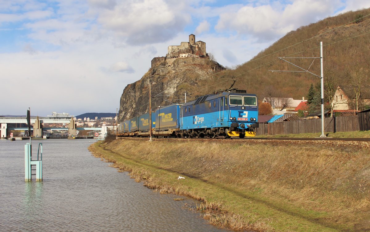 363 008-4 zu sehen am 02.03.17 in Ústí nad Labem Střekov.