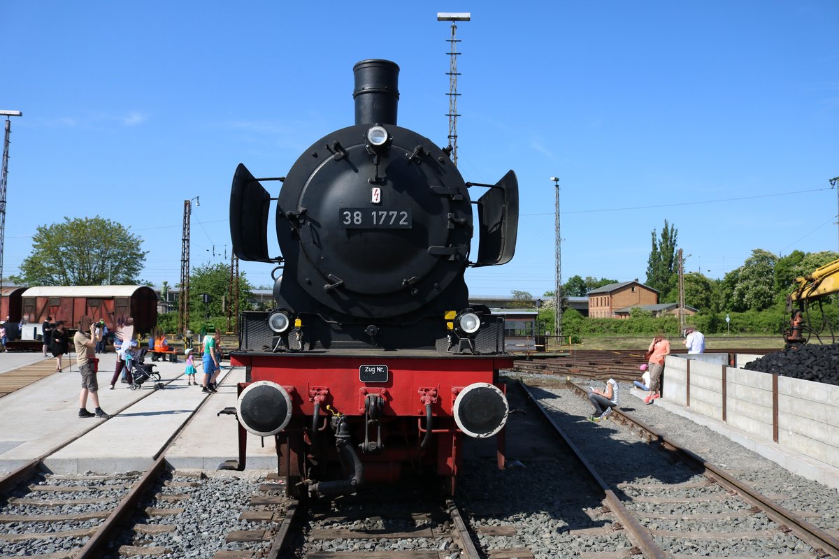 38 1772 beim Lokschuppenfest in Hanau am 05.05.18. Leider ist die Maschine nicht betriebsfähig