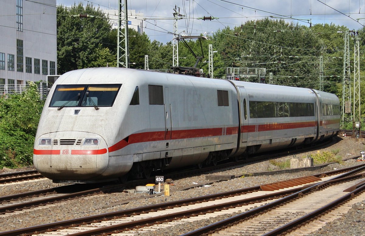401 082-3  Rüdesheim  ist am 2.9.2017 im Hamburger Hauptbahnhof als Leerpark in Richtung Hamburg Dammtor/Norden unterwegs.