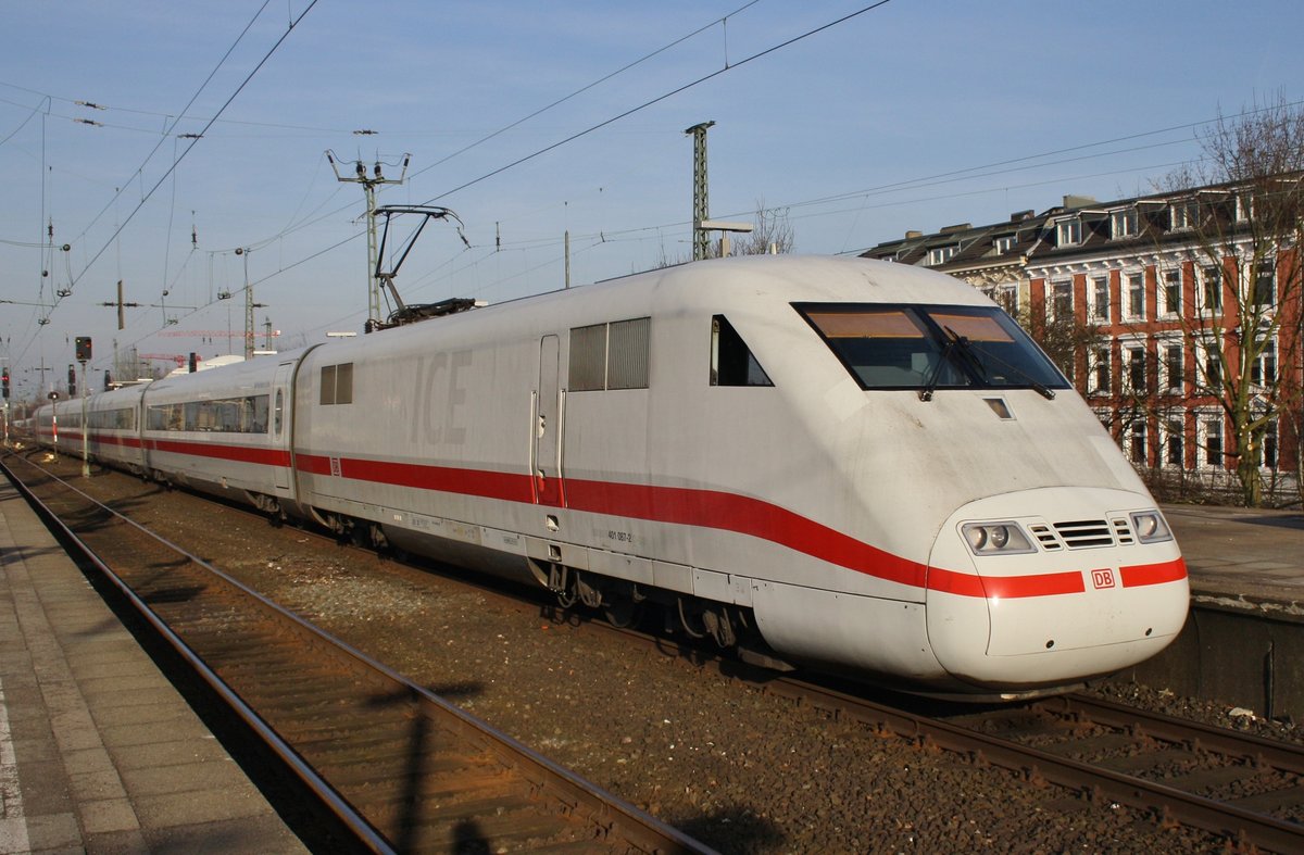 401 087-2  Fulda  wird am 28.1.2017 als ICE79 nach Zürich HB in Hamburg-Altona bereitgestellt.