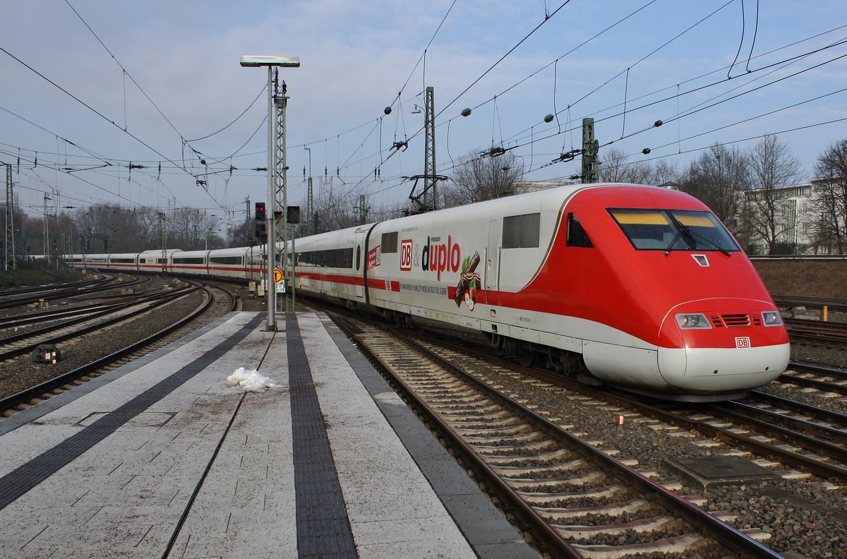 401 512-9  Memmingen  erreicht am 10.2.2018 als ICE707 von Hamburg-Altona nach München Hauptbahnhof in den Hamburger Hauptbahnhof.