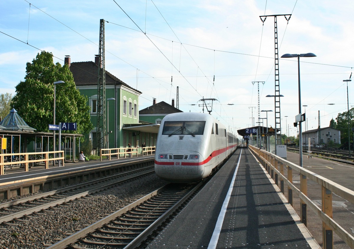 401 573-1 als ICE 75 von Hamburg-Altona nach Zürich HB am Nachmittag des 17.04.14 im Bahnhof Müllheim (Baden). 