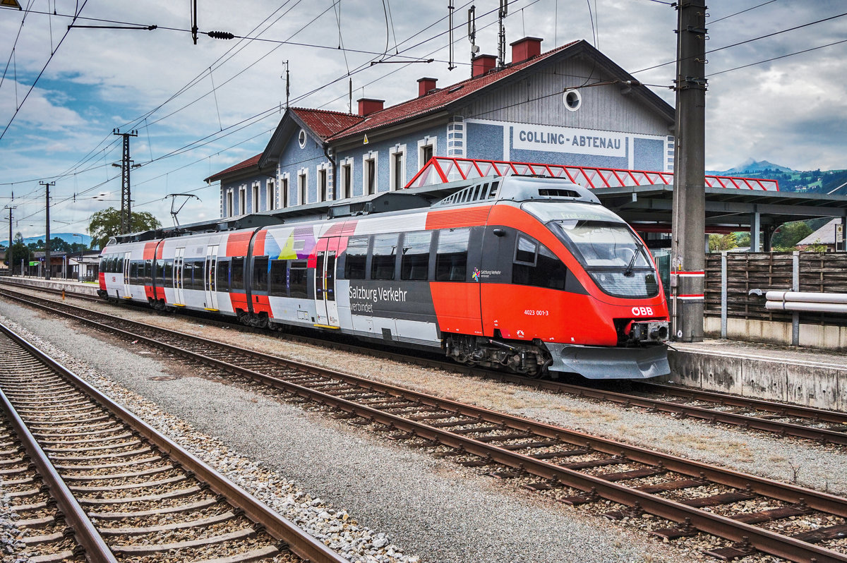 4023 001-3 hat als S3 5858 von Freilassing, den Endbahnhof Golling-Abtenau erreicht.
Aufgenommen am 16.8.2017.
