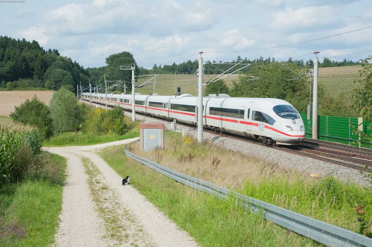 403 004 mit einem weiteren ICE 3 als ICE 623 nach München Hbf bei Petershausen, 21.08.2017