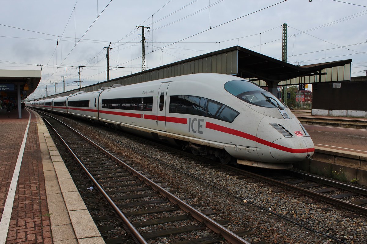 403 514-3  Bergisch Gladbach  steht am 18.8.2017 zusammen mit 403 036-7  Ingolstadt  als ICE517 nach München Hauptbahnhof im Dortmunder Hauptbahnhof.