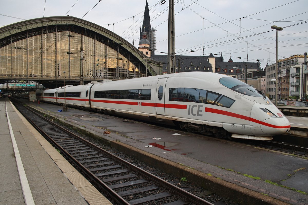 403 526-7  Neunkirchen  steht am 1.7.2017 als ICE605 von Dortmund Hauptbahnhof nach Karlsruhe Hauptbahnhof im Kölner Hauptbahnhof.